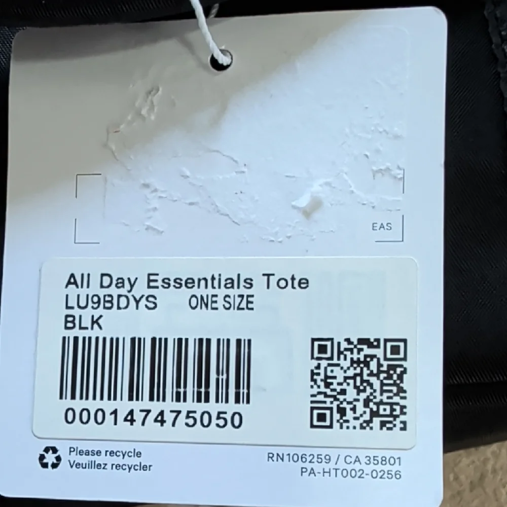 Lululemon All Day Essentials Tote Black NWT - Picture 13 of 13